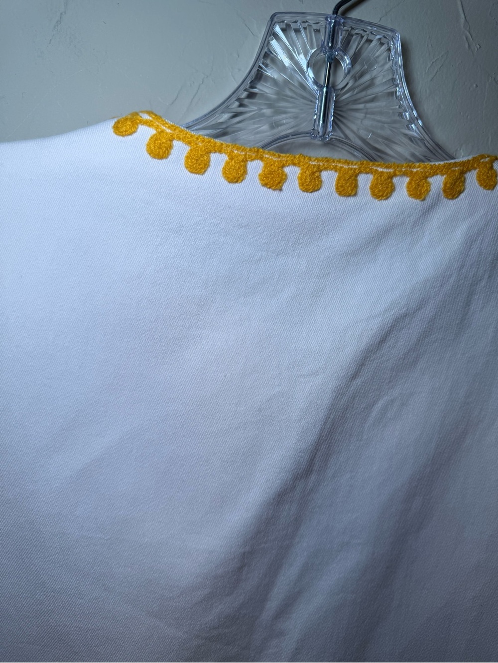 Veveret Boho Embroidered Vest L Cream Yellow Floral Open Front Festival Cottage - Picture 9 of 12